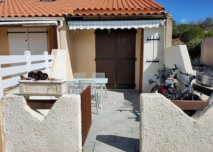 Maisonnette Entre Etang Et بيت للعطل *